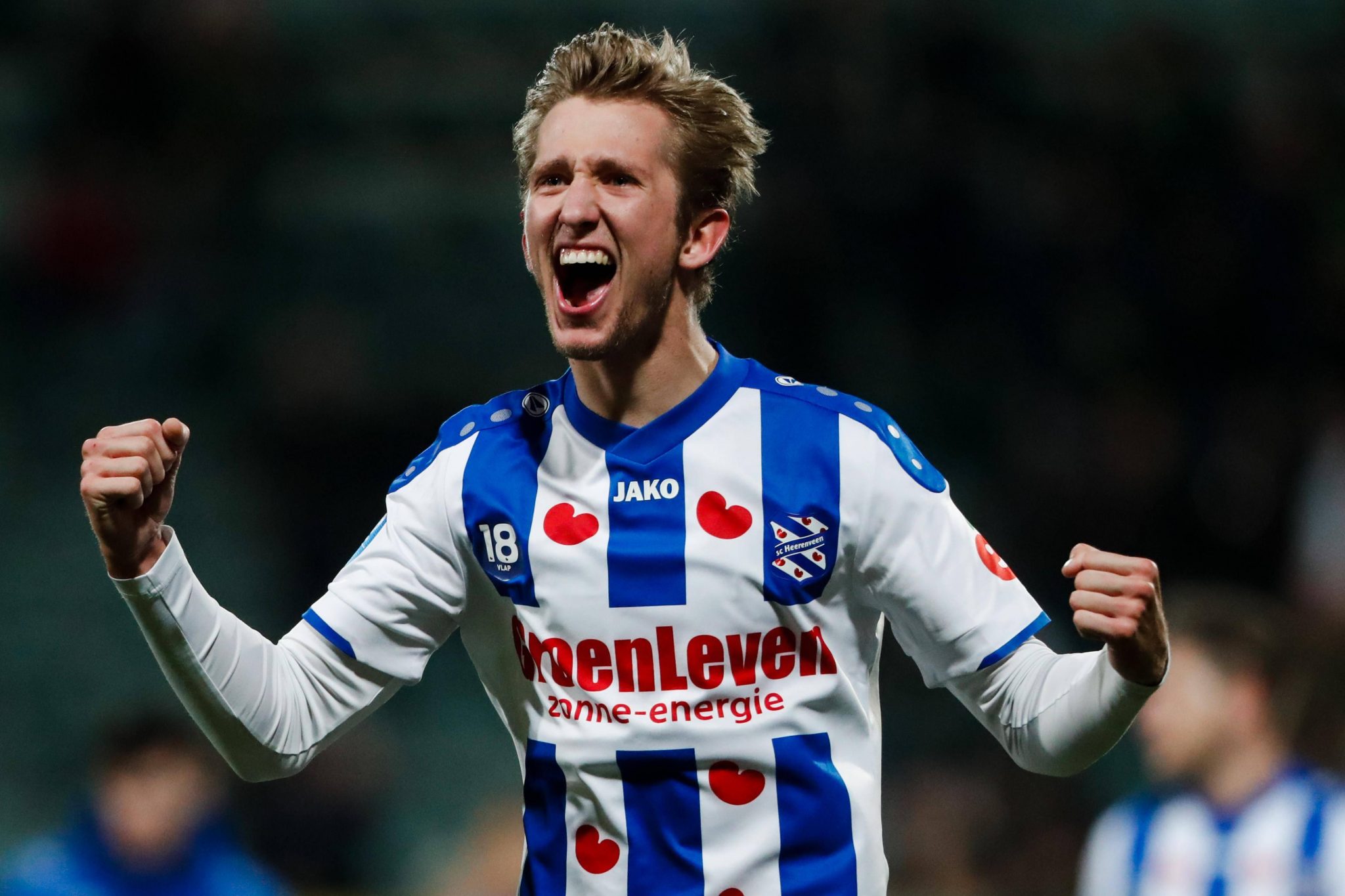 关于转会期多伦多猛龙备战荷甲;队长鼓劲细节曝光;更衣室稳定;训练强度明显提升的信息 关于转会期多伦多猛龙备战荷甲;队长鼓劲细节曝光;更衣室稳定;训练强度明显提升的信息