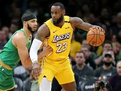 包含清晨体能课后；波士顿凯尔特人止住颓势备战NBA常规赛；目标明确；数据趋势出现新变化的词条