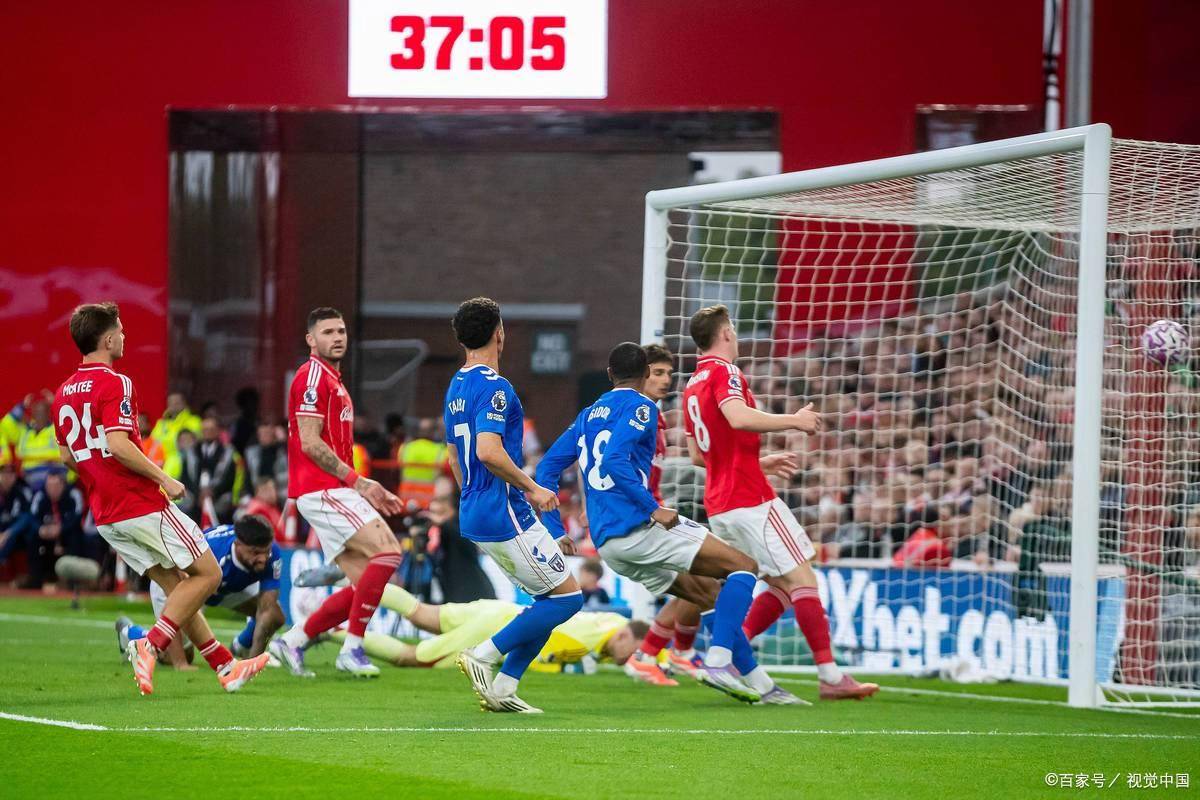 西汉姆迎德国杯关键赛，赛前状态回暖，震撼外界，年轻球员得到机会的简单介绍