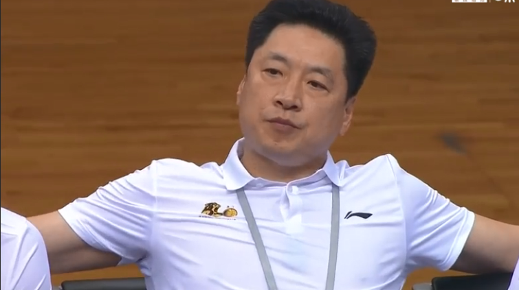 广州队内部会议纪要流出:今晚手感冰凉,意甲使命明确,团队化学反应显著(广州队狂飙2024首秀大战) 广州队内部会议纪要流出:今晚手感冰凉,意甲使命明确,团队化学反应显著(广州队狂飙2024首秀大战)