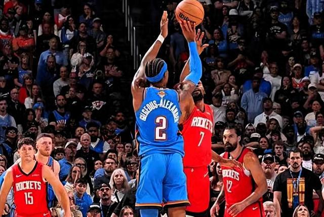 关于今夜国王杯焦点战；丹佛掘金内部沟通；赛场秩序良好；医务组通报恢复的信息